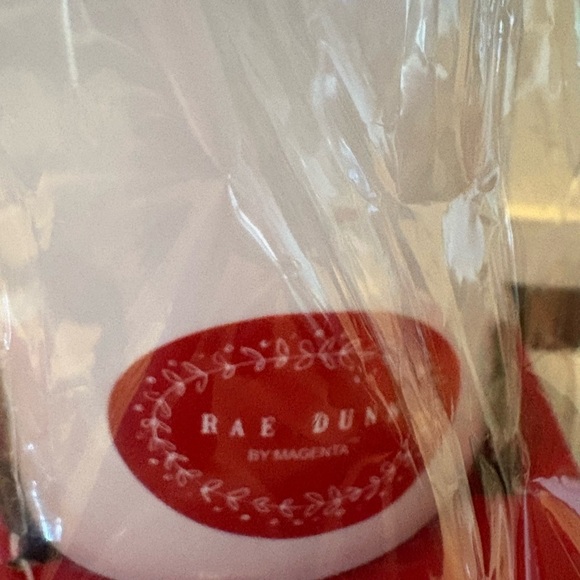 Snow Day Holiday Gift Set - Red and White - Picture 2 of 2